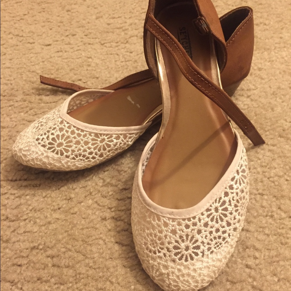White seychelles shoes
